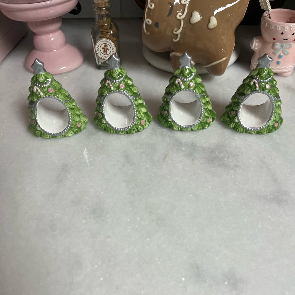 Tree napkin ring